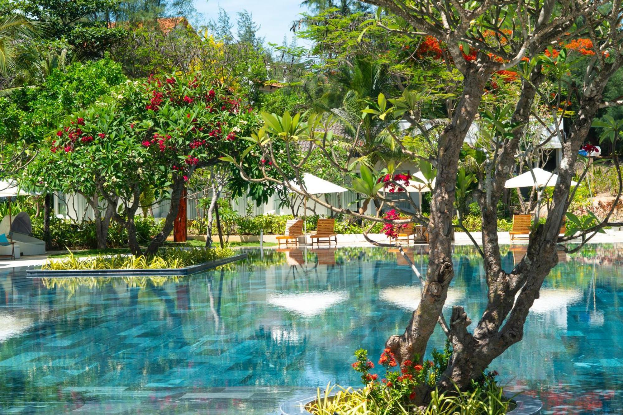 Fleur De Lys Resort & Spa Long Hai Exterior photo